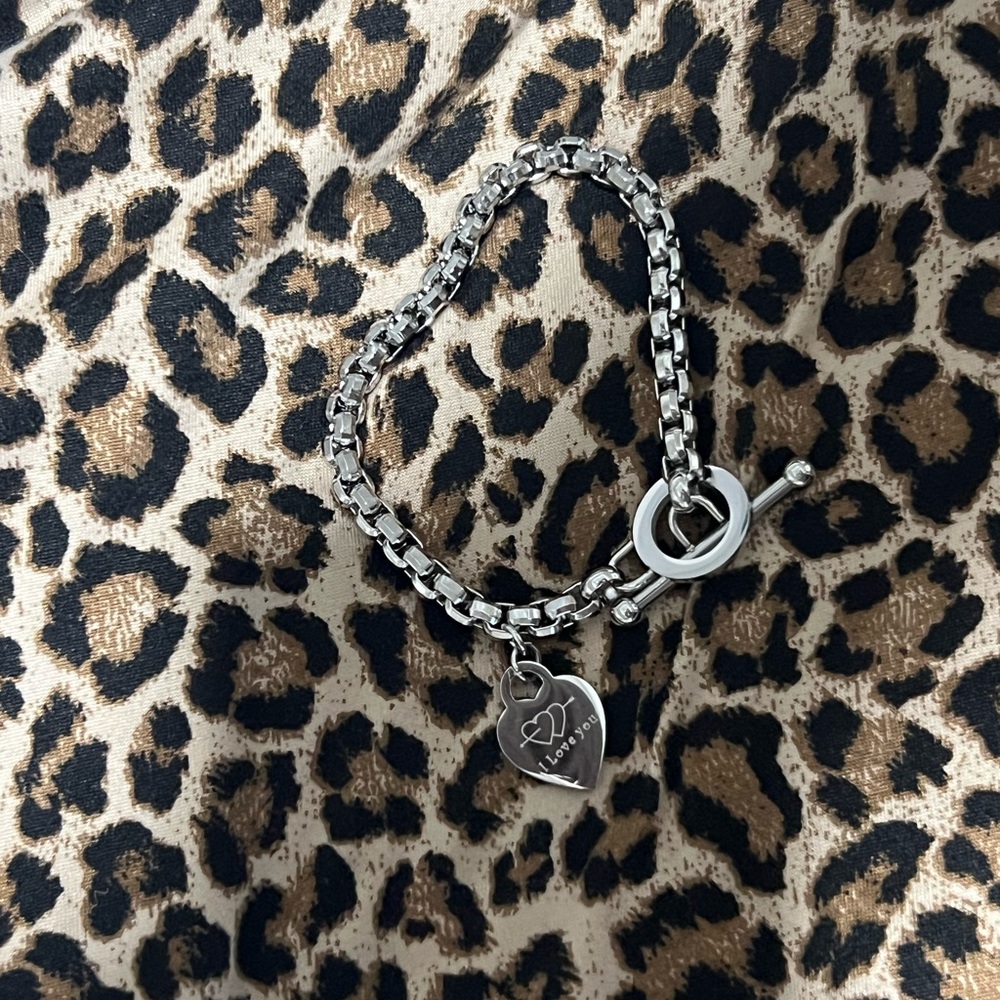 Stainless Steel Silver Toggle Chain Bracelet with Heart Charm
